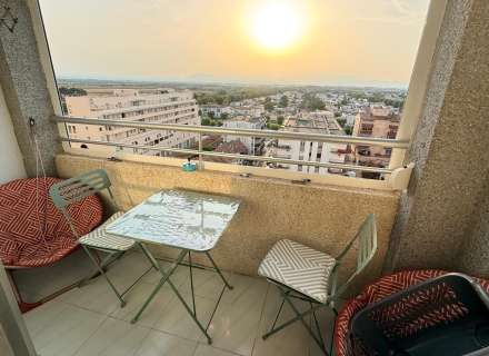 Apartament amb llicència turística a Empuriabrava2