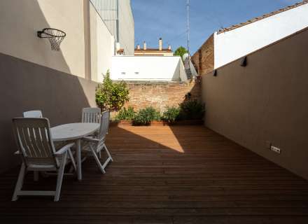 Casa en perfecte estat al centre de Figueres21