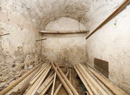 Casa del segle XIX amb ampli terreny a Palau de Santa Eulalia33