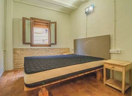 Busques una autèntica casa d’estil rústic en ple casc antic de Castelló d’Empúries?26