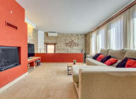 Casa de piedra con vistas excelentes a L'Albera.3