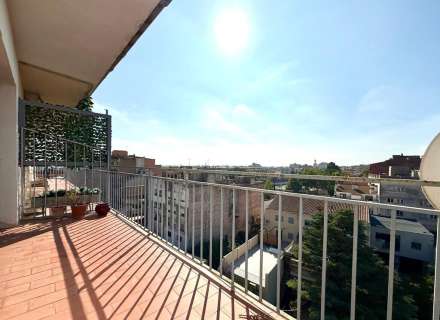 Àtic en venda (Figueres).0