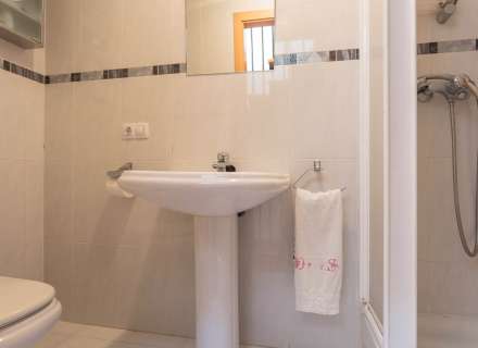 Spectacular duplex with 3 bedrooms plus a study and a 120m² terrace.15