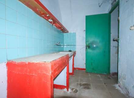 House with great potential in the center of Santa Llogaia6