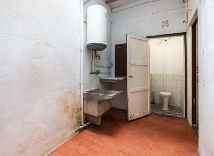 Viure al centre de Figueres amb espai, llum i tots els serveis.30