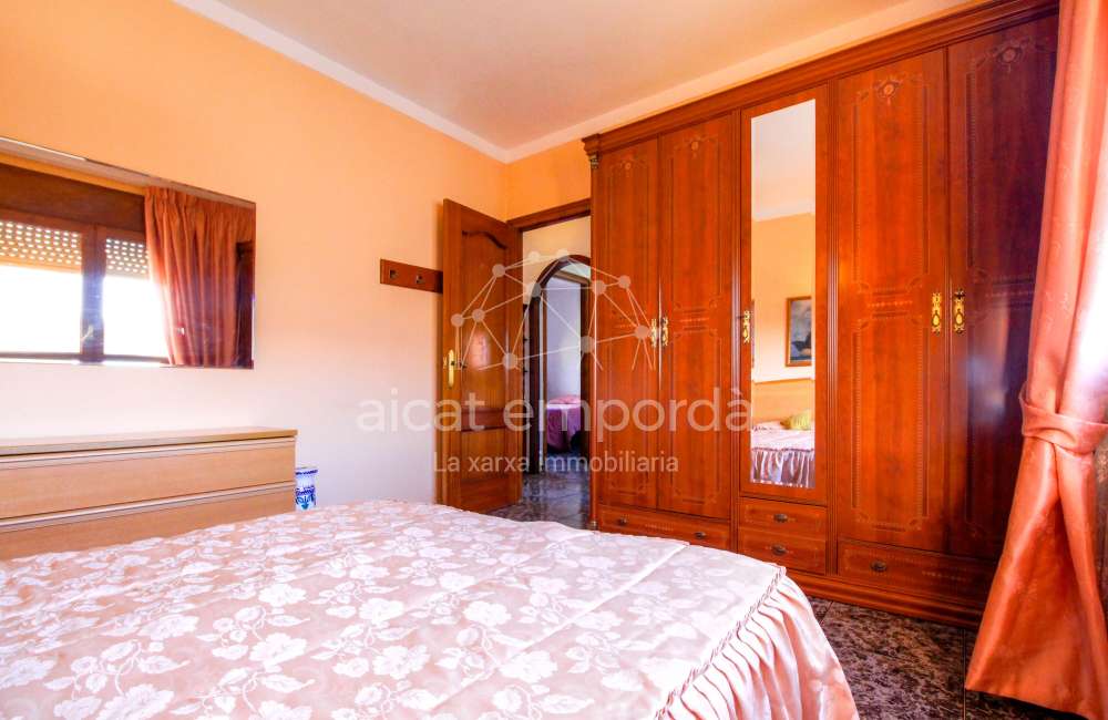 Casa cantonera amb gran terrassa i garatge a Cabanes29
