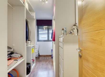 Amb llicencia Turística. Edifici Panna. Avda Salvador Dalí.30