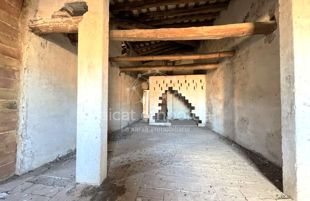 Maison de ville à rénover dans le village de l'Armentera, Alt Empordà.45