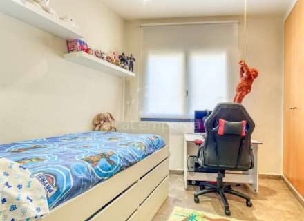 A Sta Llogaia privacitat, llum natural, espai a l’aire lliure... 396 m2 útils més 400 m2 de terreny 100% edificable.17