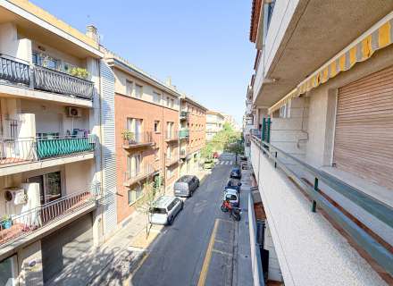 Apartment for Sale in Roses34