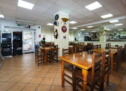 Bar Restaurante en Roses4