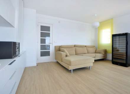 BAIXADA DE PREU! Impressionant apartament amb vistes panoràmiques al mar, reformat, aparcament inclòs. Una visita obligada!6