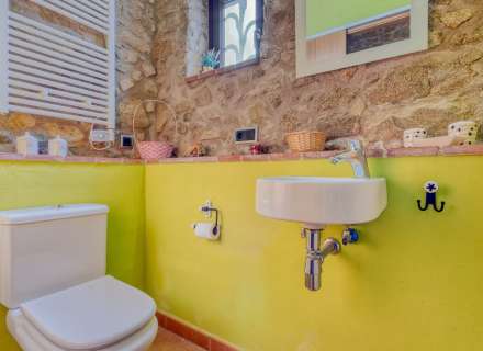 Casa de piedra con vistas excelentes a L'Albera.27