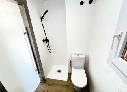 Pis ampli i lluminós al cor de la ciutat.24