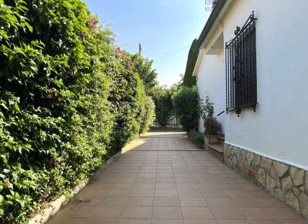 Encantadora casa de planta baja con jardín en l’Armentera12