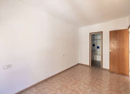 Oportunitat al centre de Figueres Pis amb amplia terrassa i excel.lent ubicació15