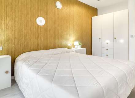 Amb llicencia Turística. Edifici Panna. Avda Salvador Dalí.28