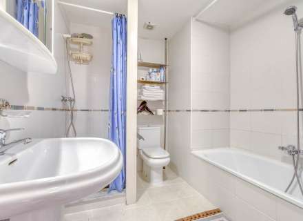 Apartament a Salata amb vista parcial al mar, gran terrassa i aparcament privat.18