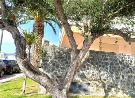 Apartament totalment reformat amb terrassa i vistes al canal a Empuriabrava22