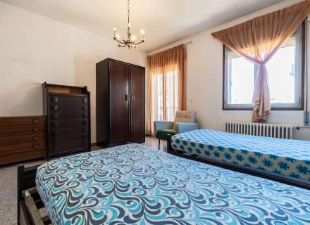 Grand appartement à vendre à Figueres – quartier Creu de la Mà, idéal pour les familles.18