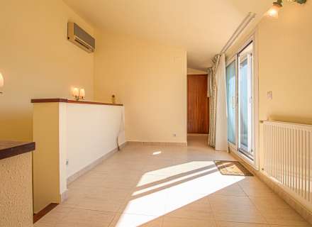 Dúplex situado en la zona de la Creu de la Mà15