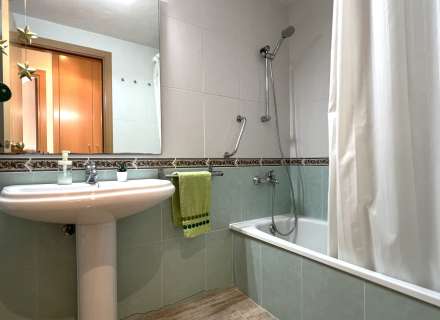 Àtic dúplex amb terrassa i pàrquing envoltat de natura.15