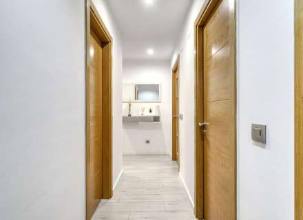 Amb llicencia Turística. Edifici Panna. Avda Salvador Dalí.27