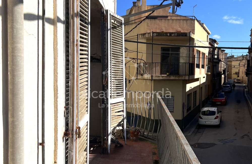 Maison de ville à rénover dans le village de l'Armentera, Alt Empordà.32