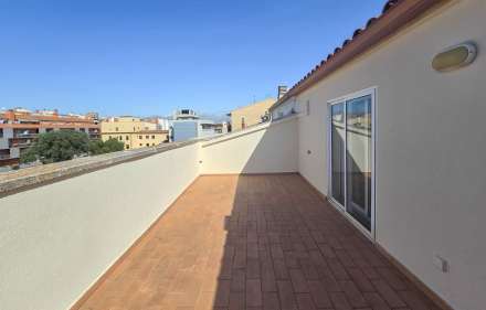 Penthouse - duplex avec parking et cave à figueres.