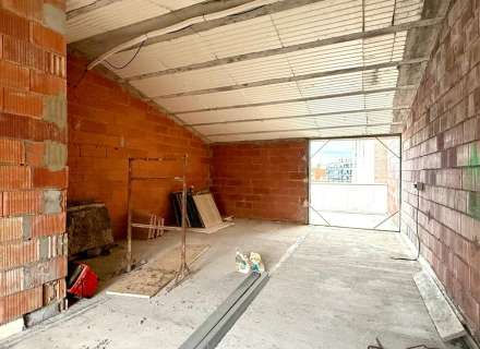 Casa adossada a reformar a Figueres amb projecte (C/Calçada de Tapis nº7).4