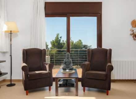 Magnifique maison moderne à Pau, située dans un quartier calme et privé de la Costa Brava.28