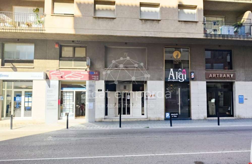 Commercial premises for sale0