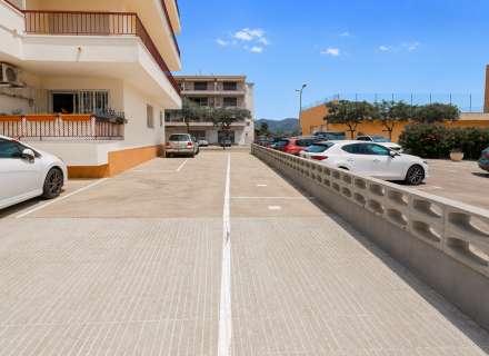 El teu racó vora el mar a Roses: terrassa amb vistes al canal i pàrquing privat36