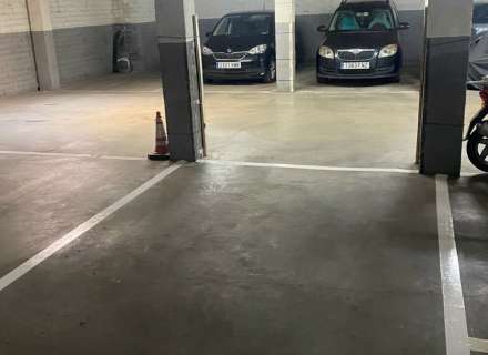 Es ven plaça de pàrquing al centre de Figueres1