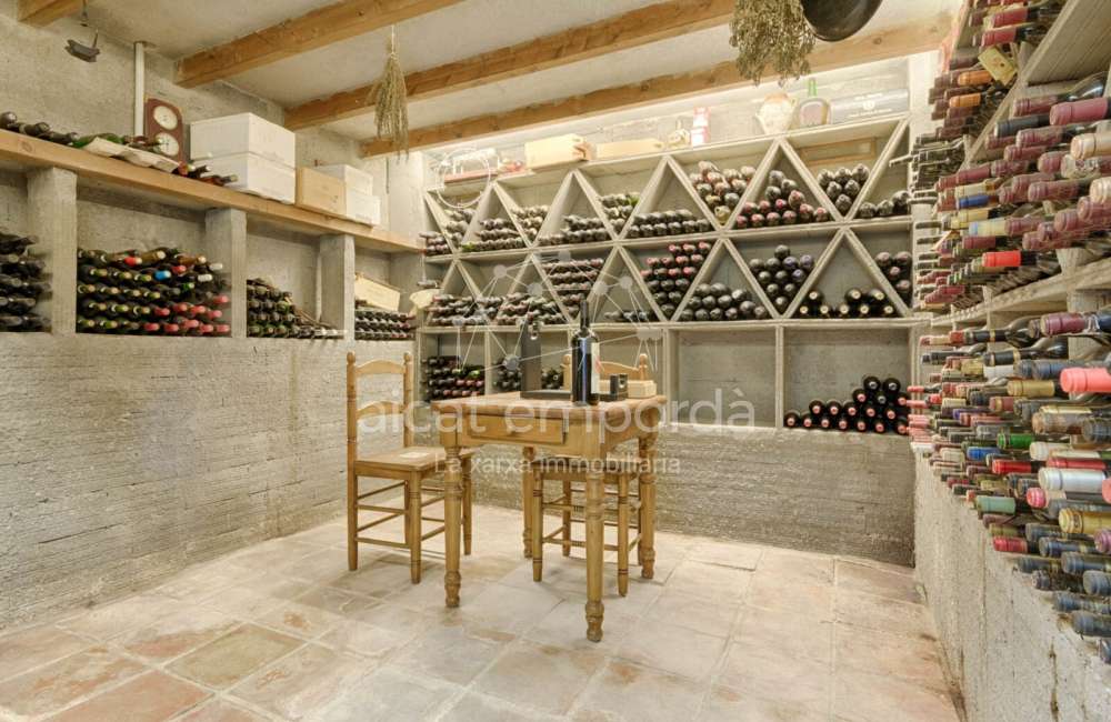 Casa de alto standing en La Jonquera: lujo entre montañas con piscina privada climatizada y vistas espectaculares89