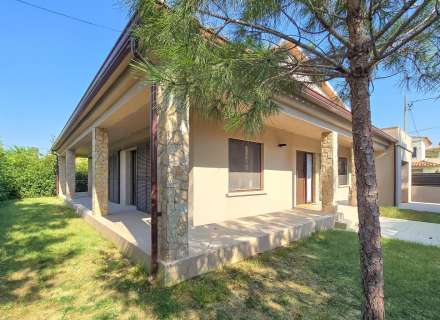 Casa amb jardí a Sant Pere Pescador.26