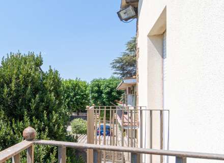 Maison/villa individuelle de style rustique, située à Bon Relax, à Sant Pere Pescador, à 1 km de la mer.33