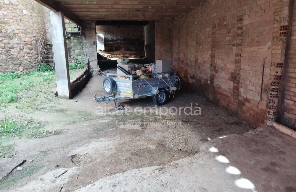 Entrepôt résidentiel urbain à Vilanova de la Muga.15