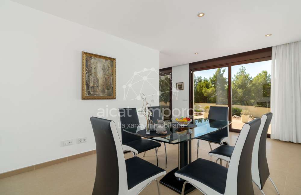 Magnífica casa moderna en Pau, ubicada en una zona tranquila y privada de la Costa Brava.17