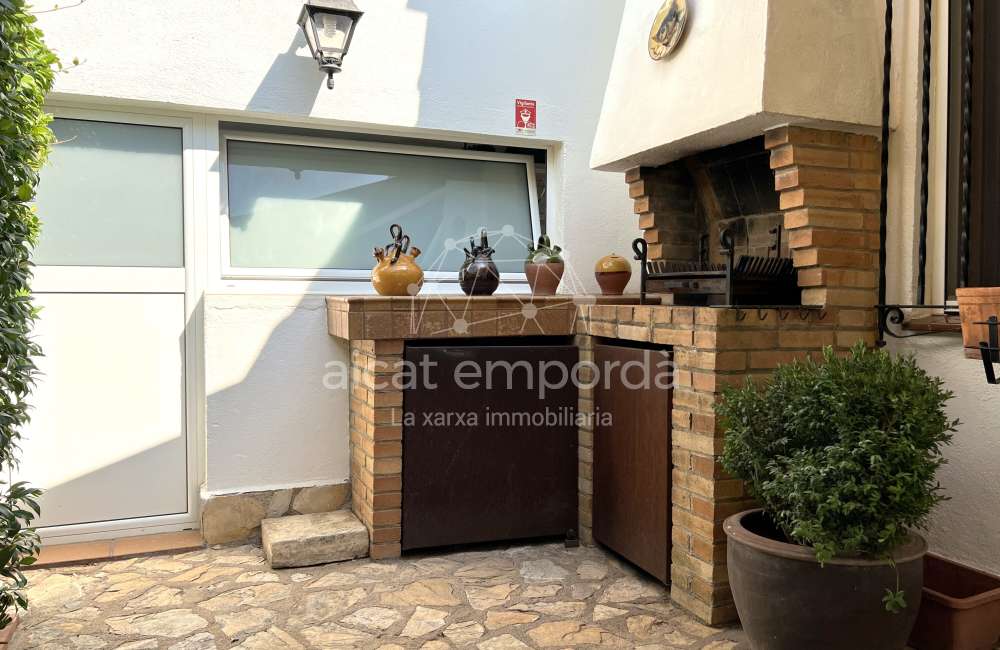 Encantadora casa de planta baja con jardín en l’Armentera9