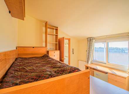 Dúplex situado en la zona de la Creu de la Mà14