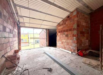 Casa adossada a reformar a Figueres amb projecte (C/Calçada de Tapis nº7).6