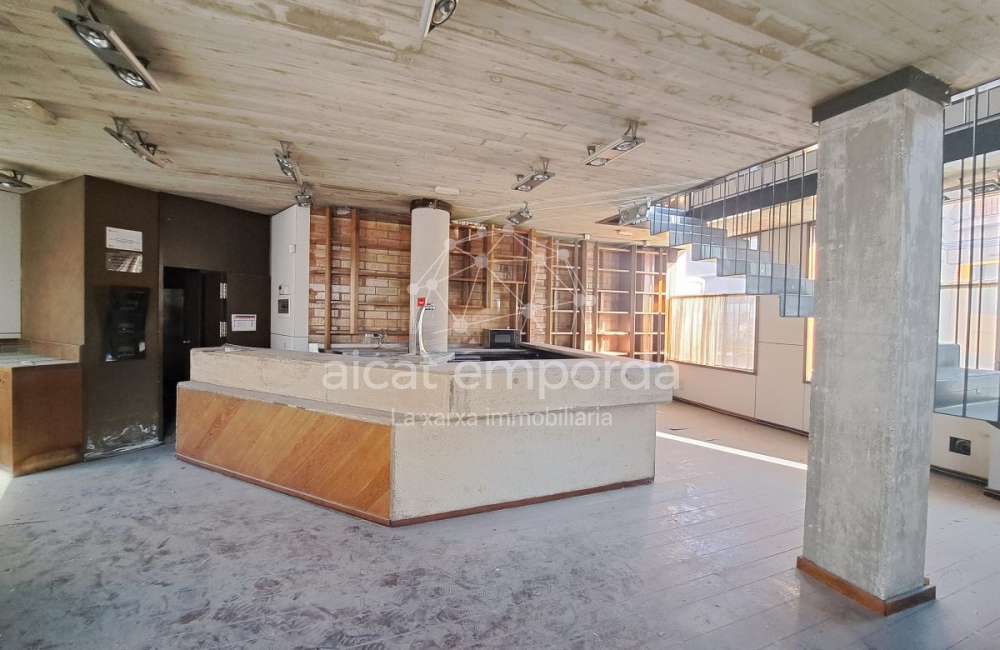 Local à vendre à Eixample-Horta Capallera0