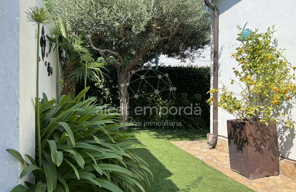 Encantadora casa de planta baja con jardín en l’Armentera4