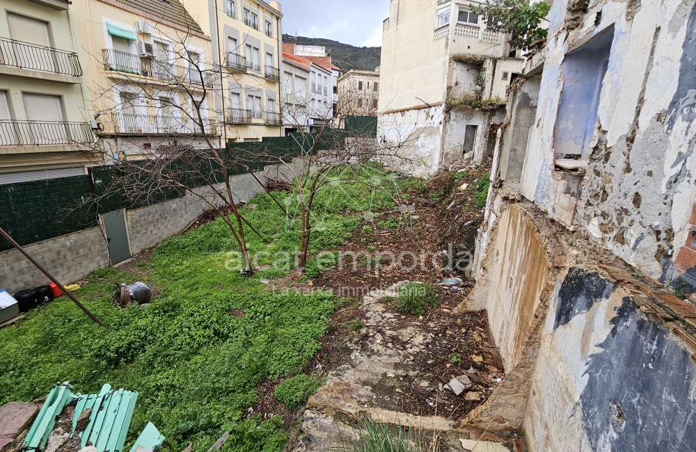 Sòl urbà al centre de la vila0