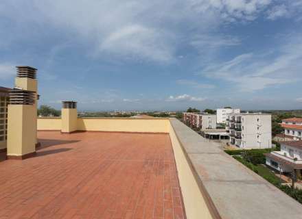 Spectacular duplex with 3 bedrooms plus a study and a 120m² terrace.23