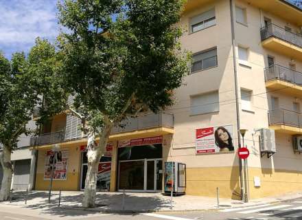 Ampli local comercial a peu de carrer5
