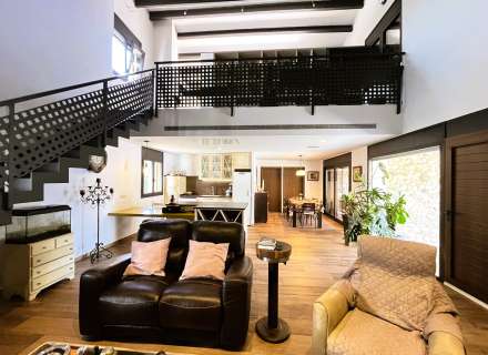 Maison moderne avec jardin et fort potentiel à Pontós.4