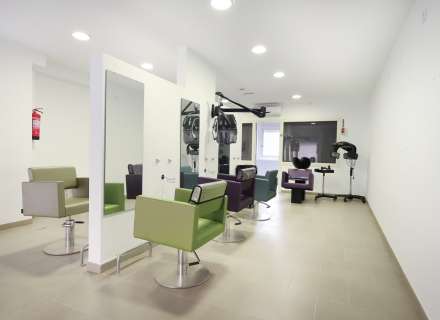 Local versátil de 120m² con accesibilidad Total7