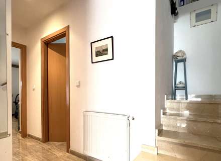 Àtic dúplex amb terrassa i pàrquing envoltat de natura.20